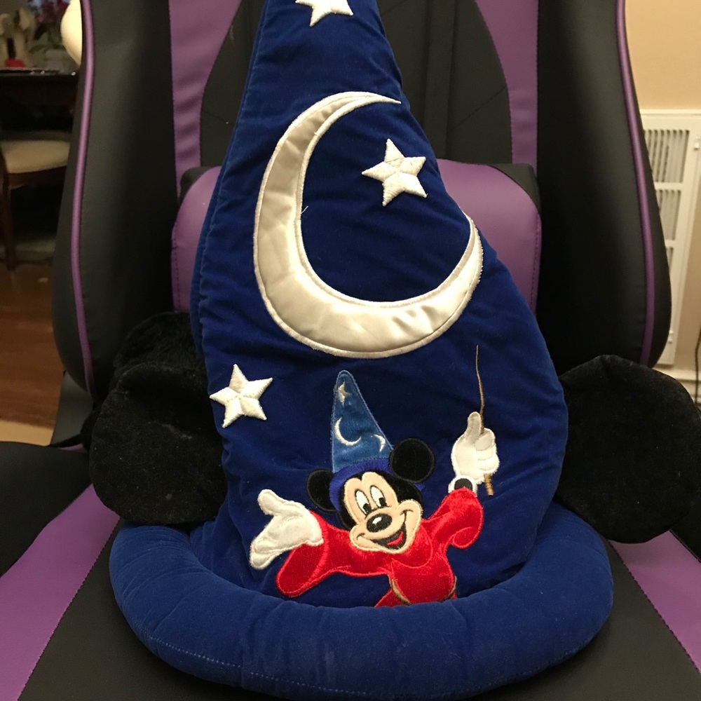 Sorcerer Mickey Youth Hat